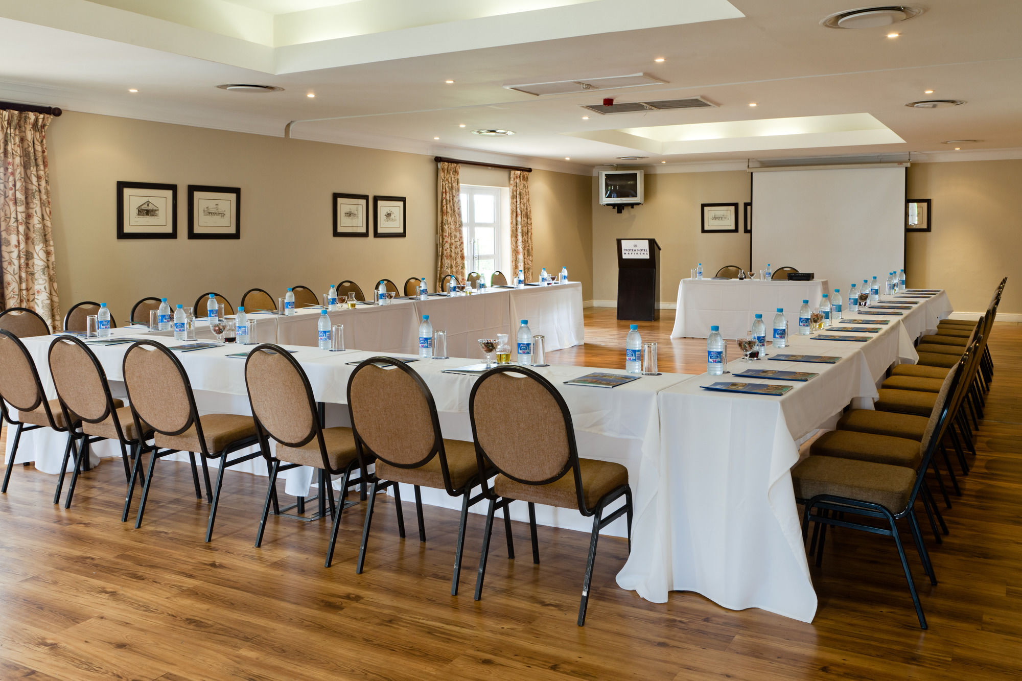 Protea Hotel By Marriott Mahikeng Mafikeng Zewnętrze zdjęcie